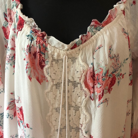 NWT Xhilaration Flower Tunic  Small - Picture 3 of 6